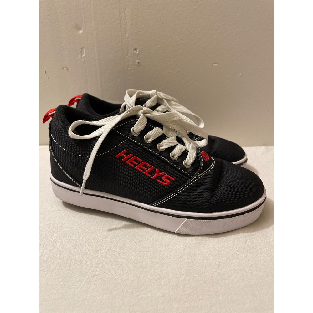 Heelys Youth Size 4 Wheeled Skate Shoes Kids Black‎ Canvas Sneakers Rolling